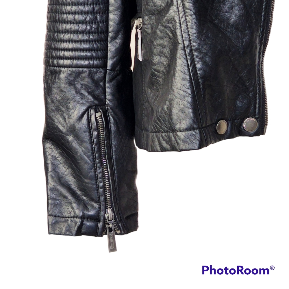 Jou Jou moto vegan leather jacket zippers quilted lined inside size 2X - Picture 9 of 16
